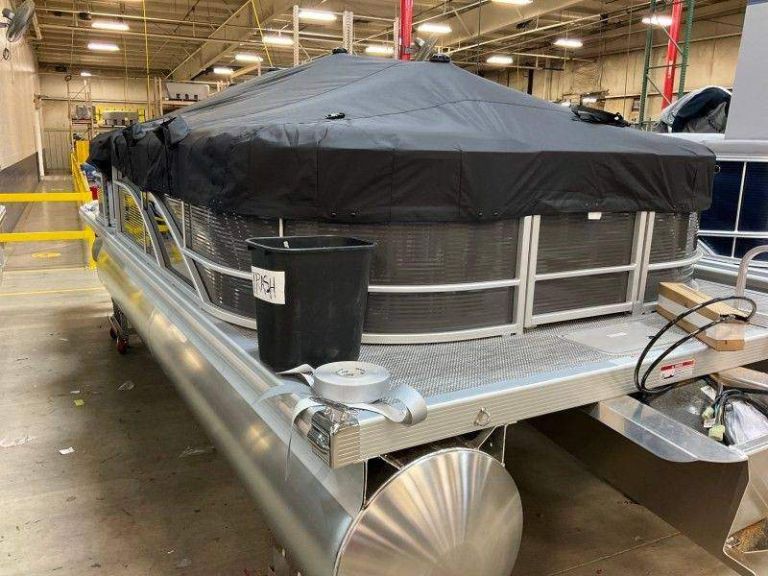 Bennington Pontoon Boats Upstate New York Bennington Pontoon Boat Dealer